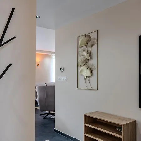 L'horizon - Spacieux & Familial - Proche Europe Park - Parking Gratuit - Commerces A Proximite Apartman