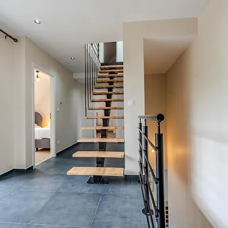 L'horizon - Spacieux & Familial - Proche Europe Park - Parking Gratuit - Commerces A Proximite