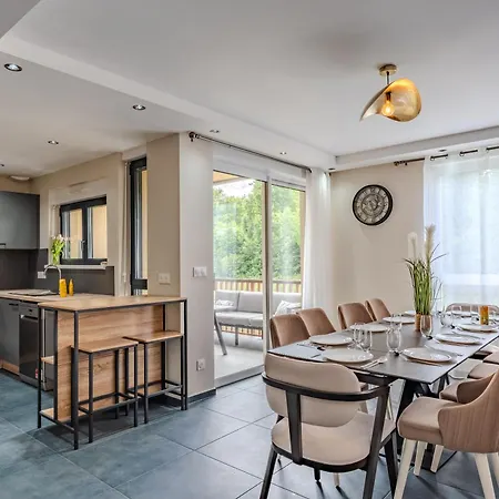 L'horizon - Spacieux & Familial - Proche Europe Park - Parking Gratuit - Commerces A Proximite *