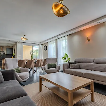 L'horizon - Spacieux & Familial - Proche Europe Park - Parking Gratuit - Commerces A Proximite Apartman